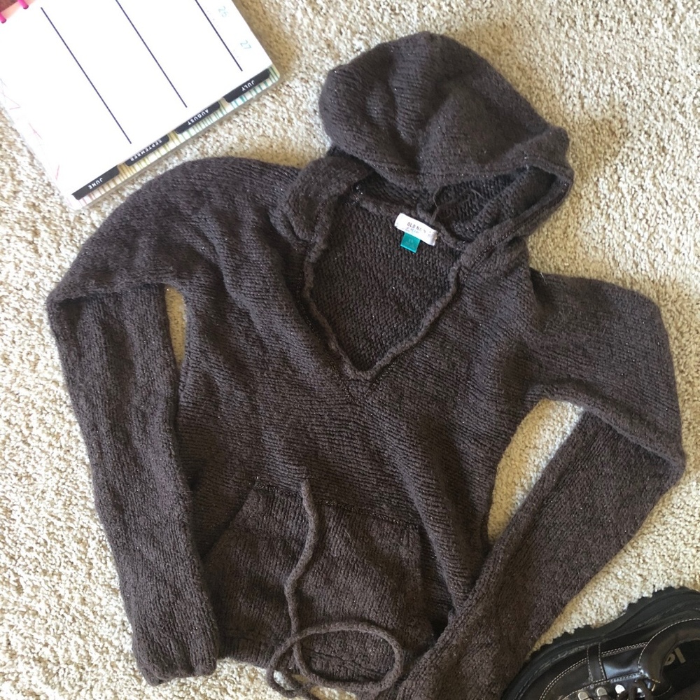 Brown Sweater with Pocket and Bottom String.